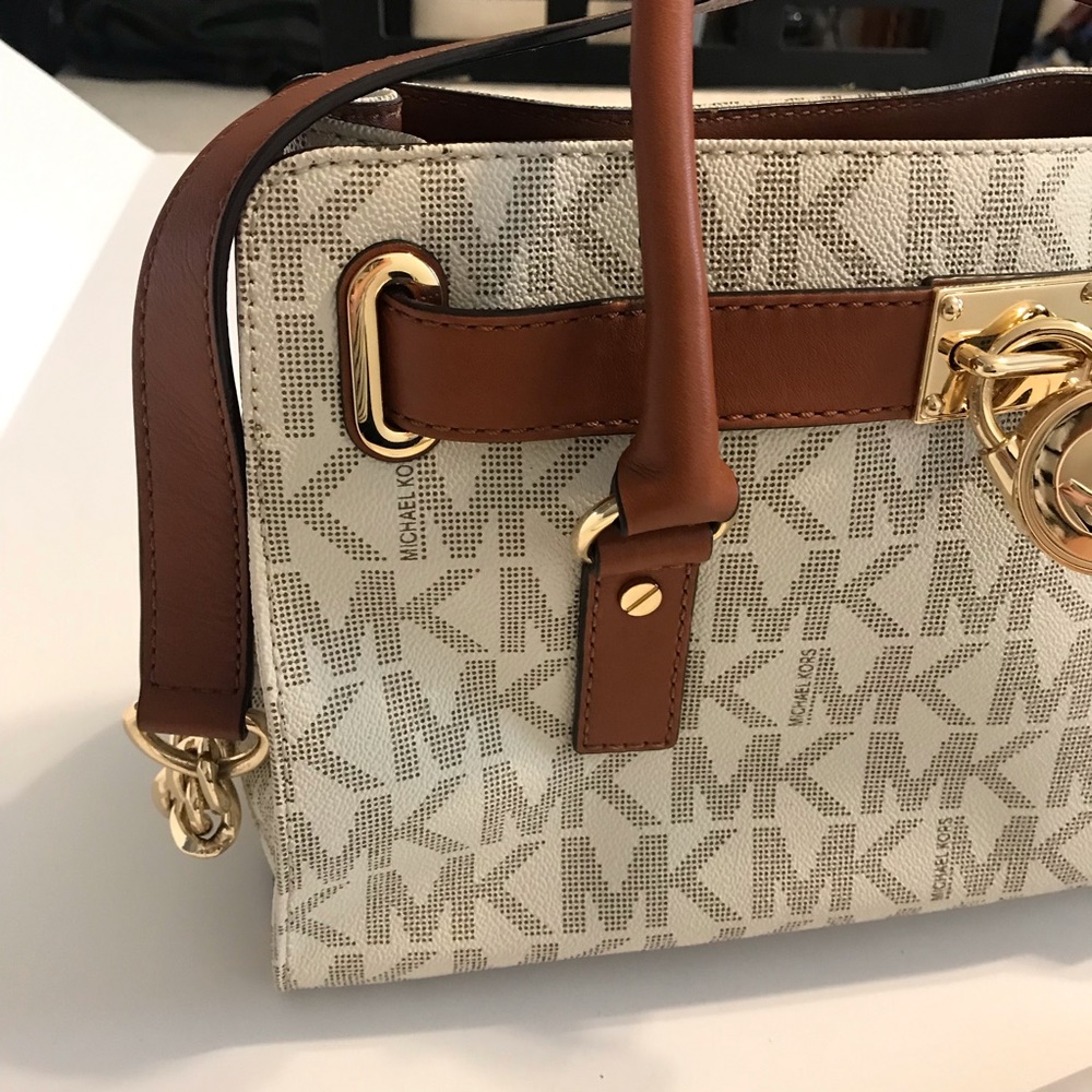 NWOT  💯 authentic NWT Michael Kors Hamilton purse - Picture 3 of 5